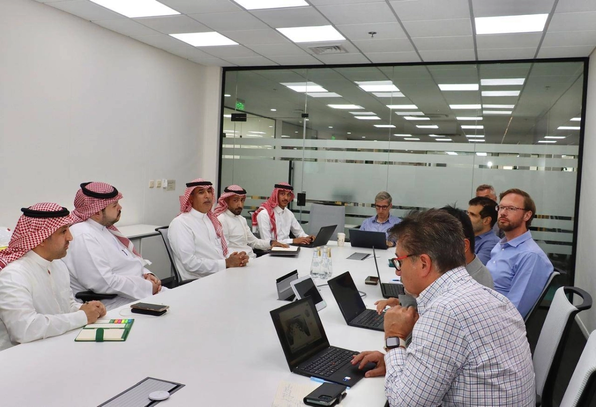 من الاجتماع