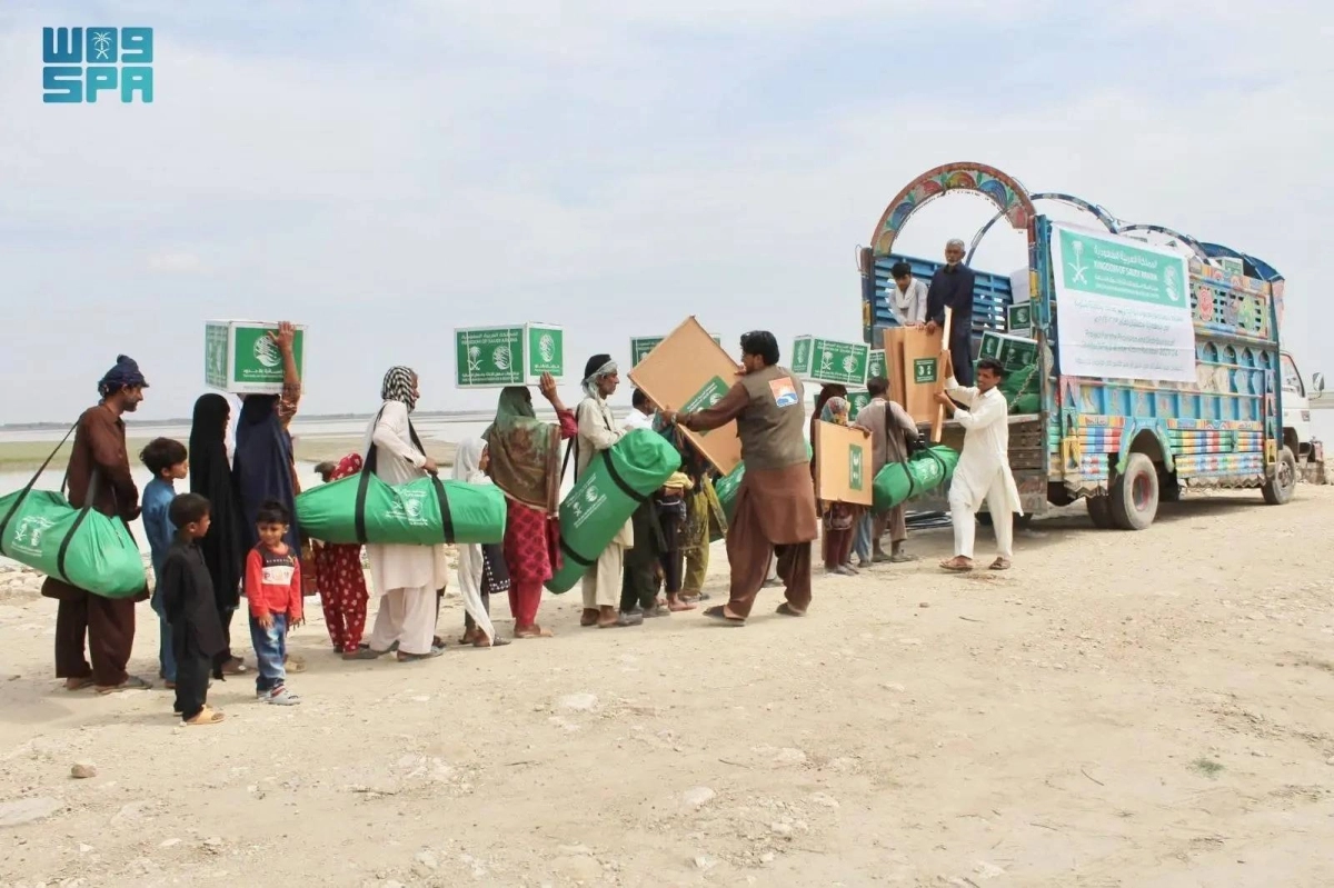 


مركز الملك سلمان يوزع حقائب إغاثية في باكستان                                                     (واس) 