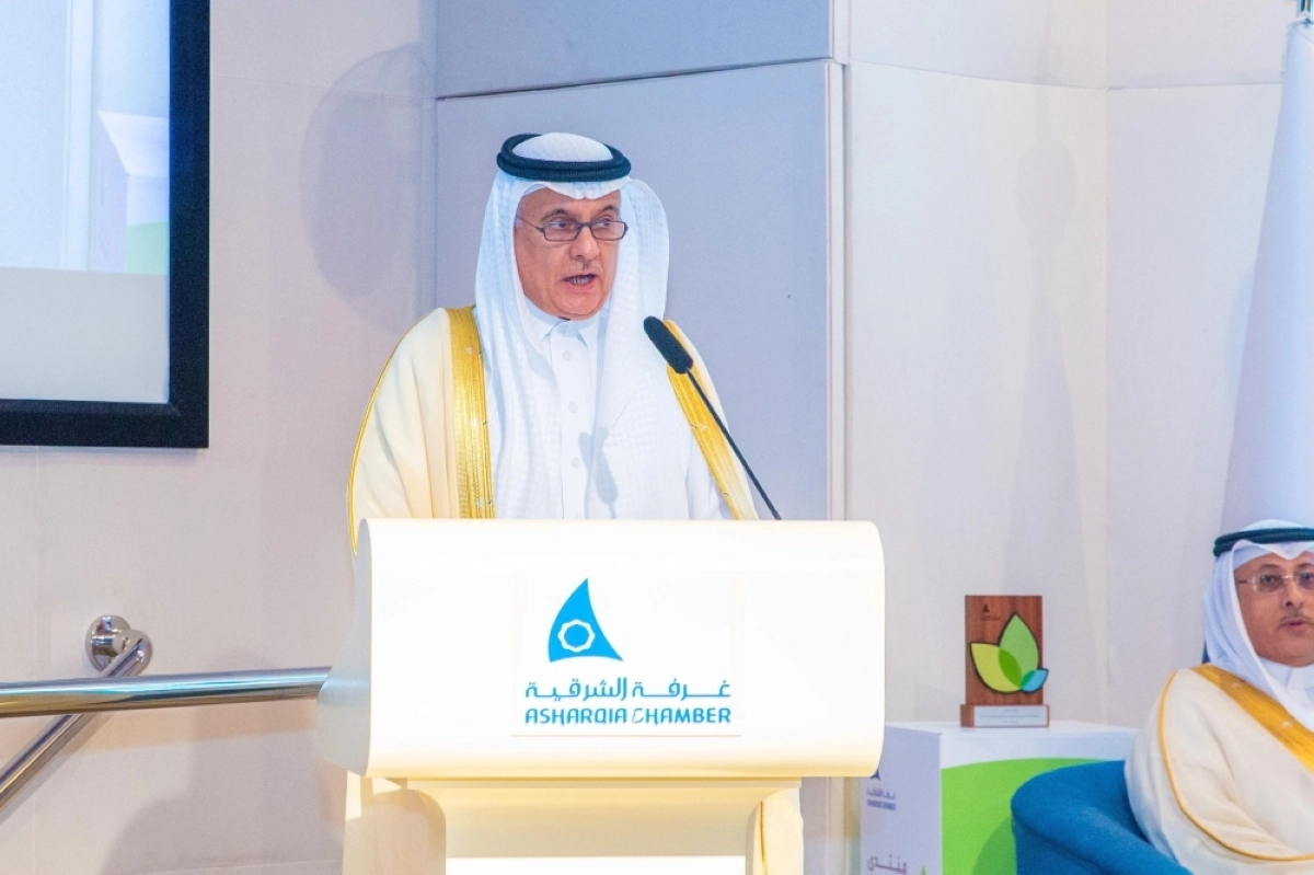 وزير البيئة يتحدث خلال المنتدى (مكة)