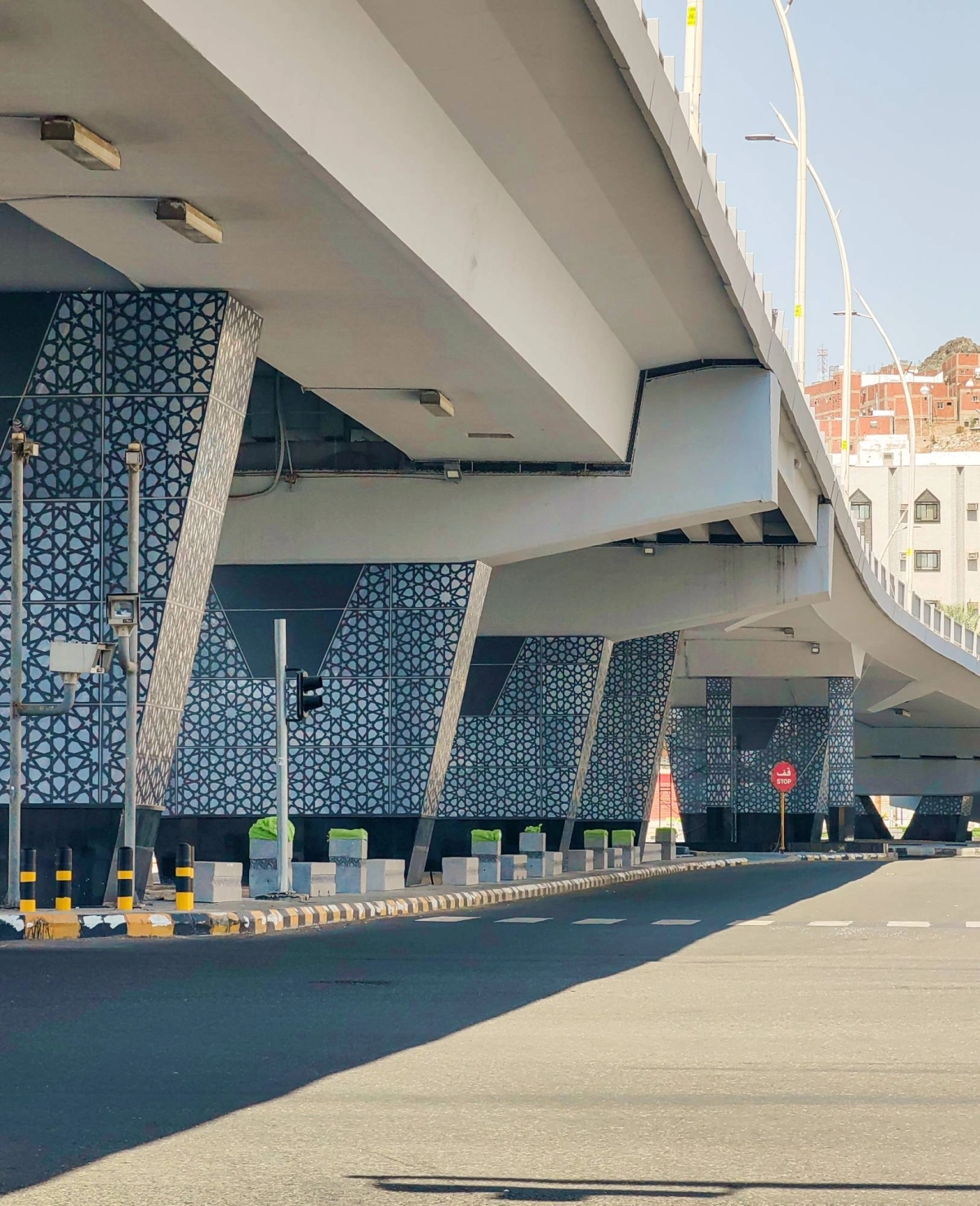 (أنس الحارثي)