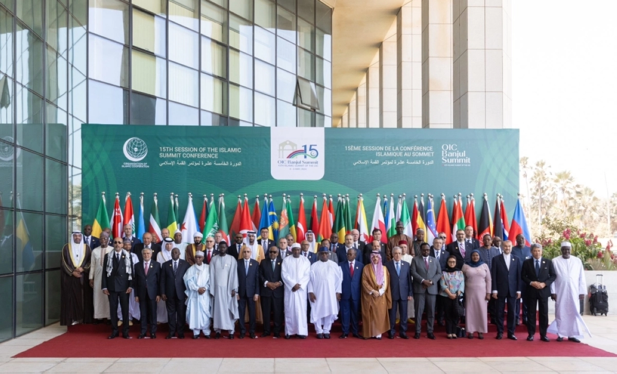 الصورة الختامية للمشاركين في القمة الإسلامية (واس)