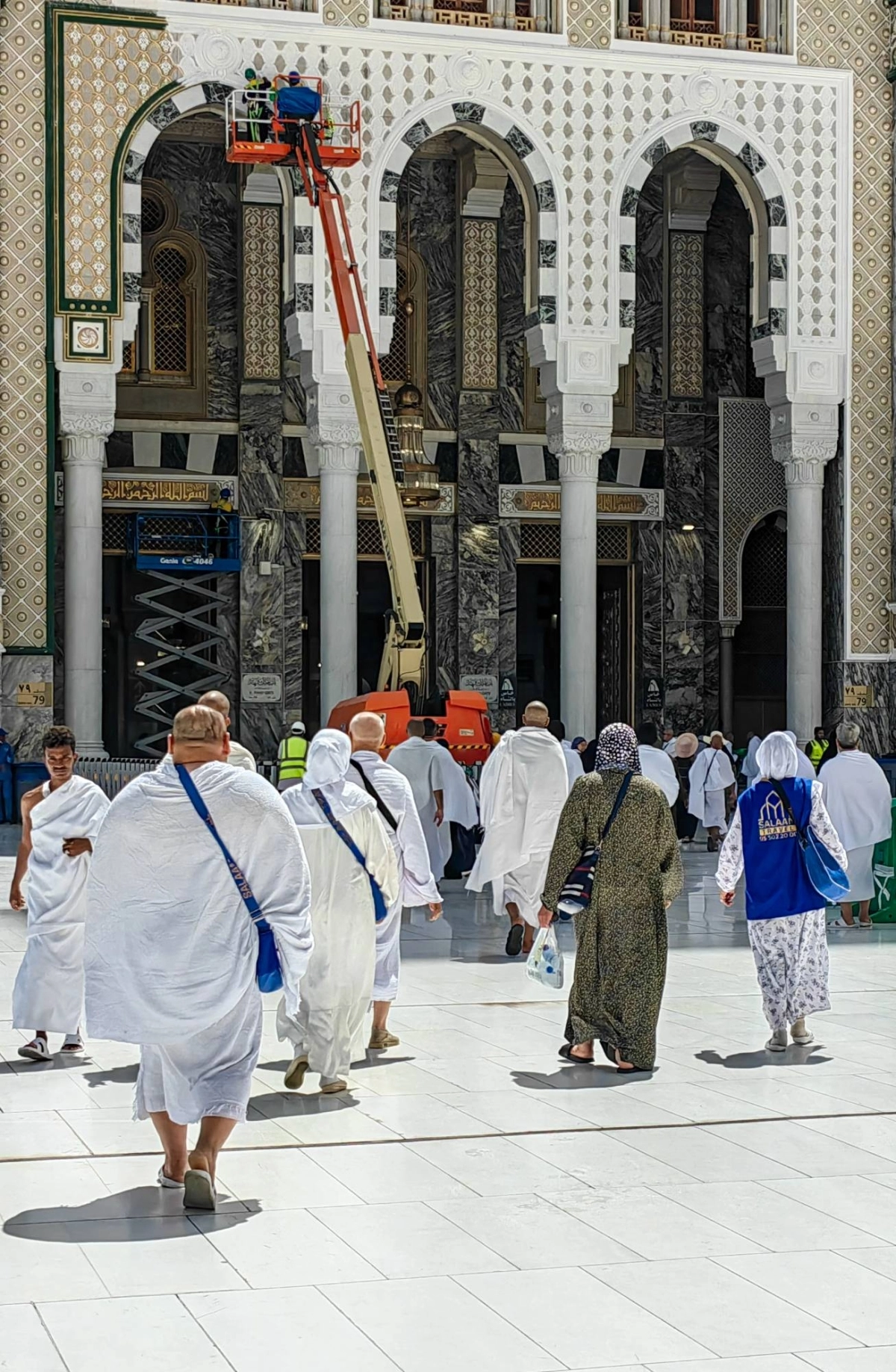 (أنس الحارثي)