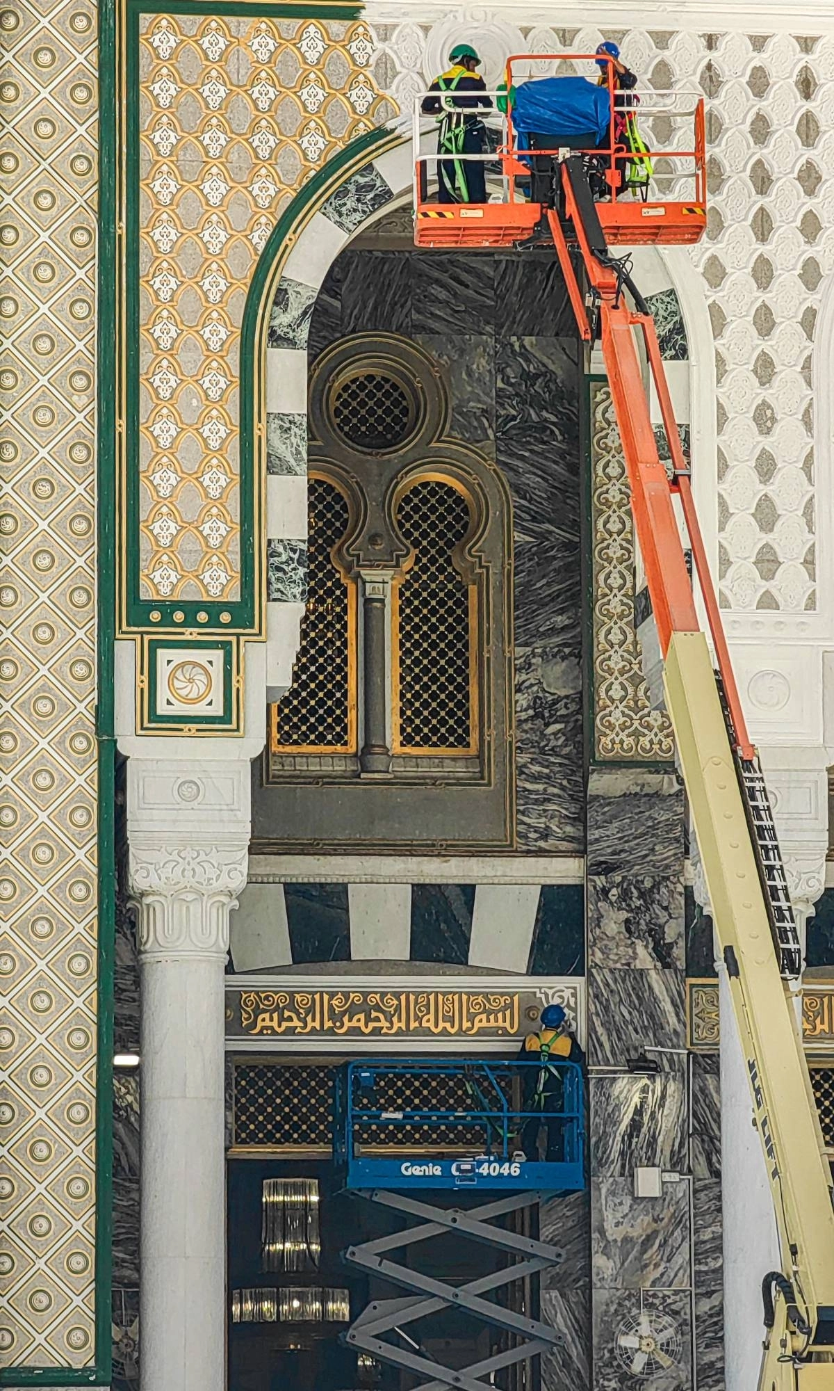 (أنس الحارثي)