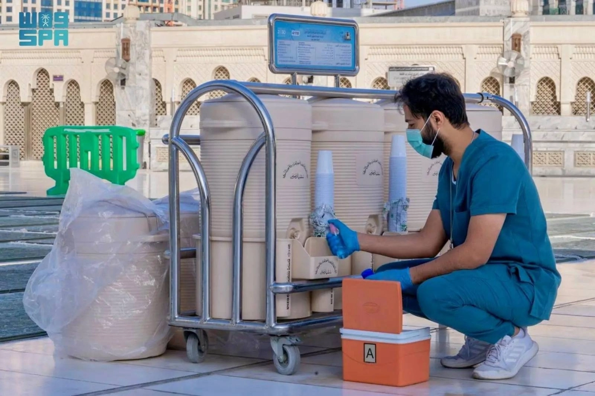 


أخذ عينات للمختبر                                              (مكة) 