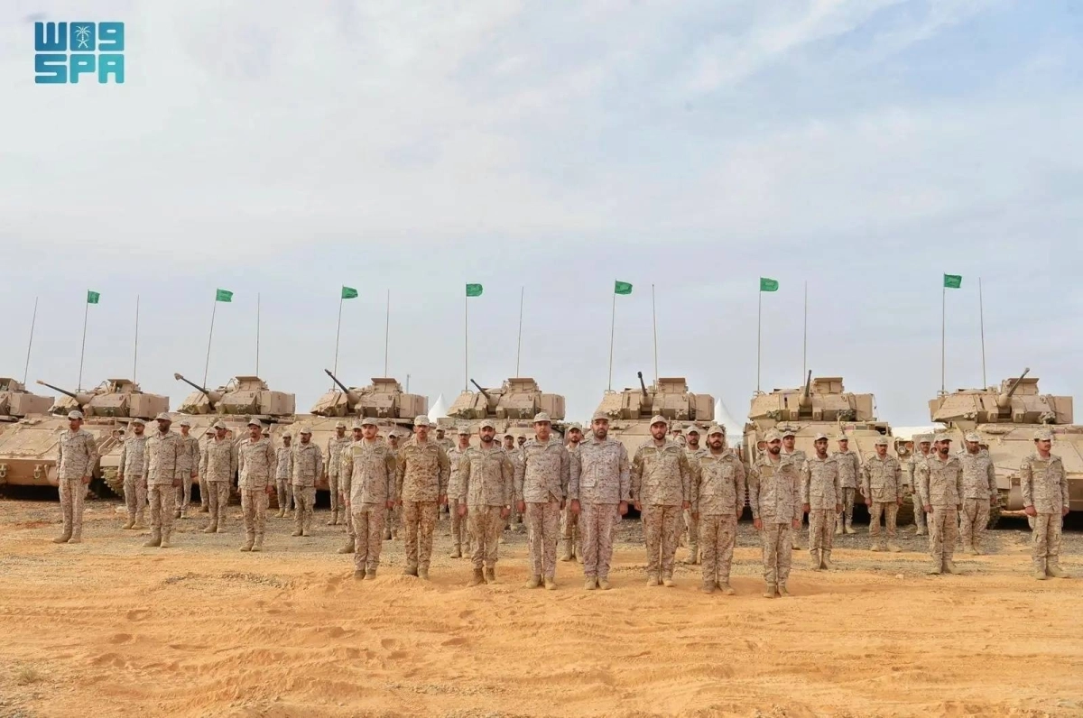 


قوات مشاركة في التمرين                                                                   (مكة) 