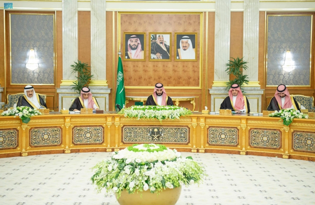 


الأمير محمد بن سلمان لدى ترؤسه جلسة مجلس الوزراء في جدة أمس                                                                          (واس) 