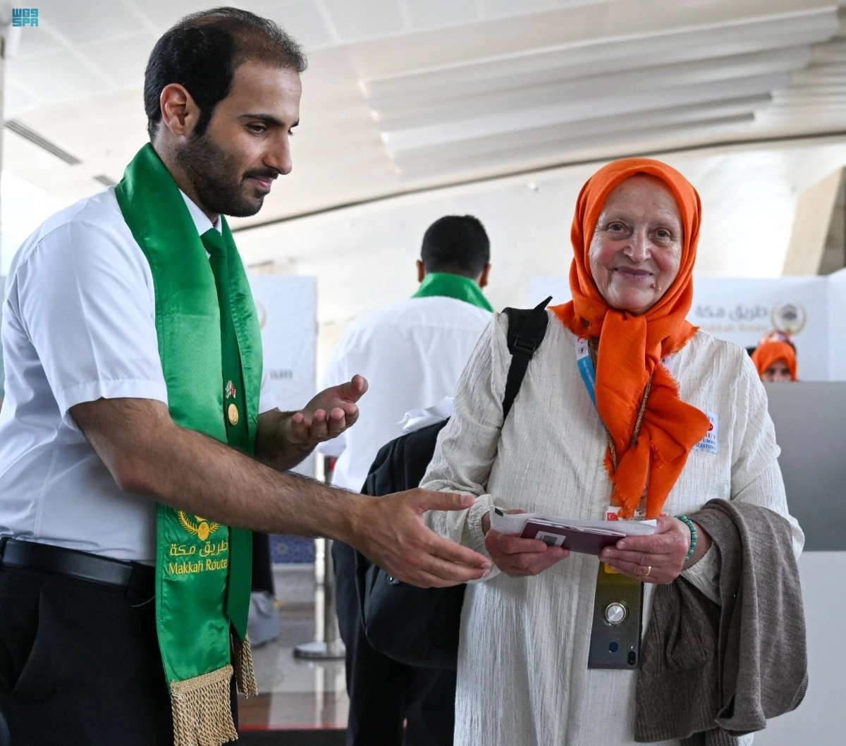 


حاجة بعد إكمال الإجراءات                                        (مكة) 