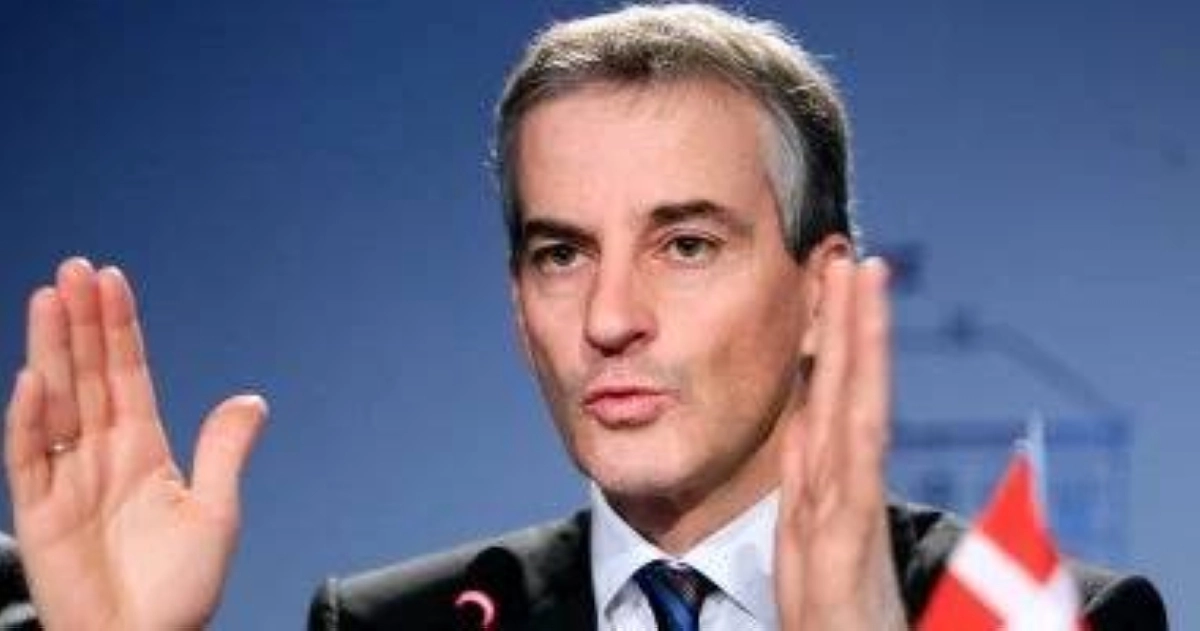 


يوناس جار ستور 