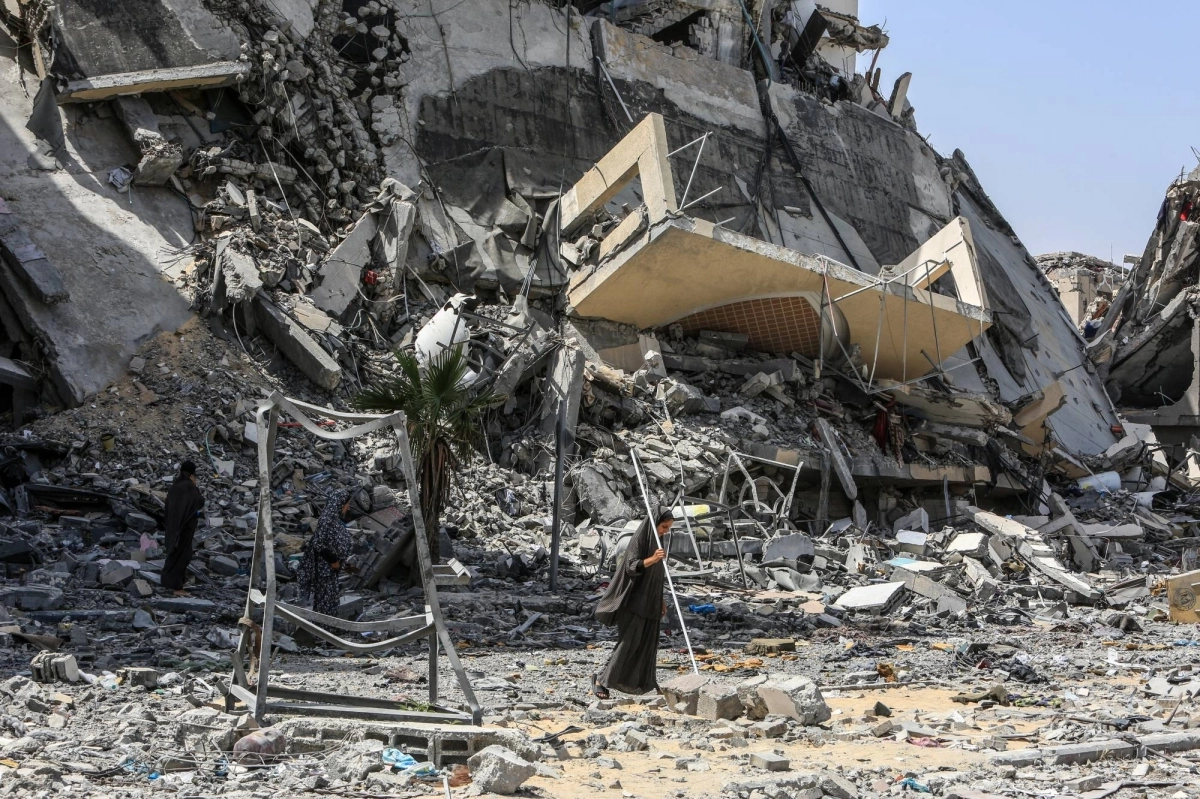 


دمار رهيب في غزة                                                                                      (د ب أ) 