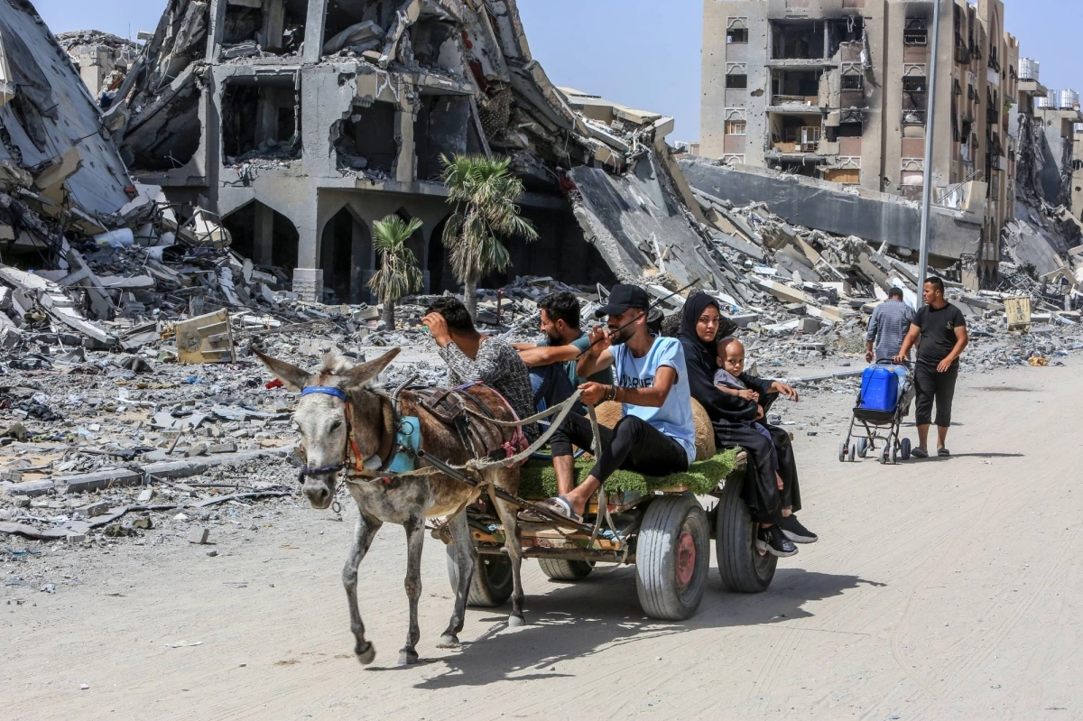 أسرة غزاوية نازحة