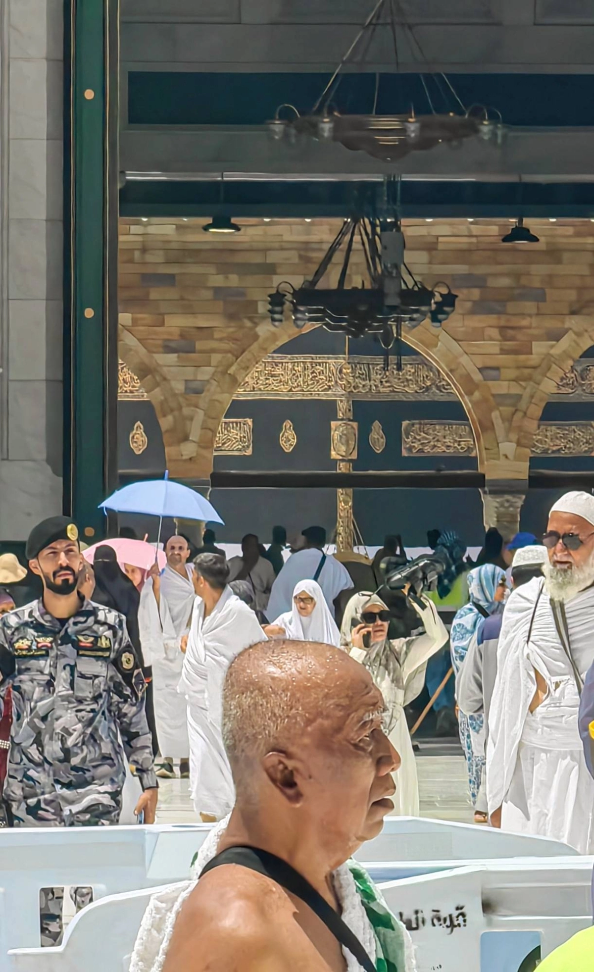 (أنس الحارثي)