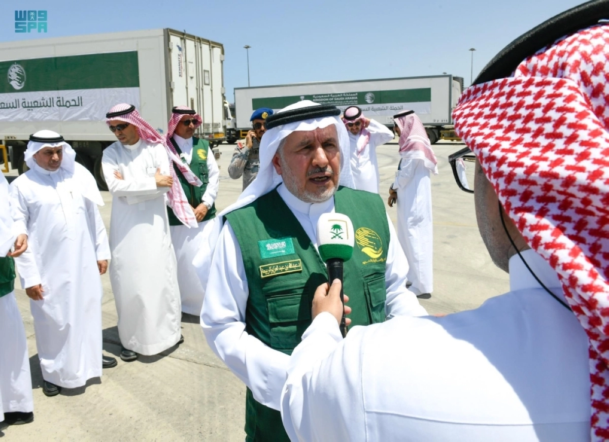 د. عبد الله الربيعة لدى إطلاق الباخرتين (واس)