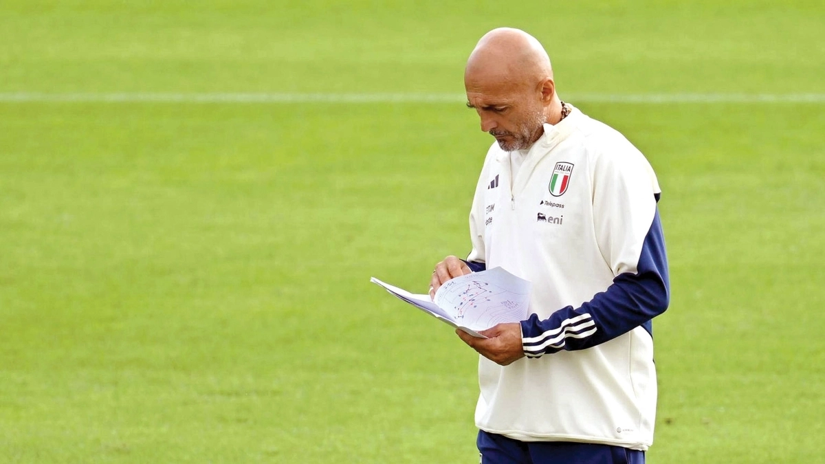 


لوتشيانو سباليتي 