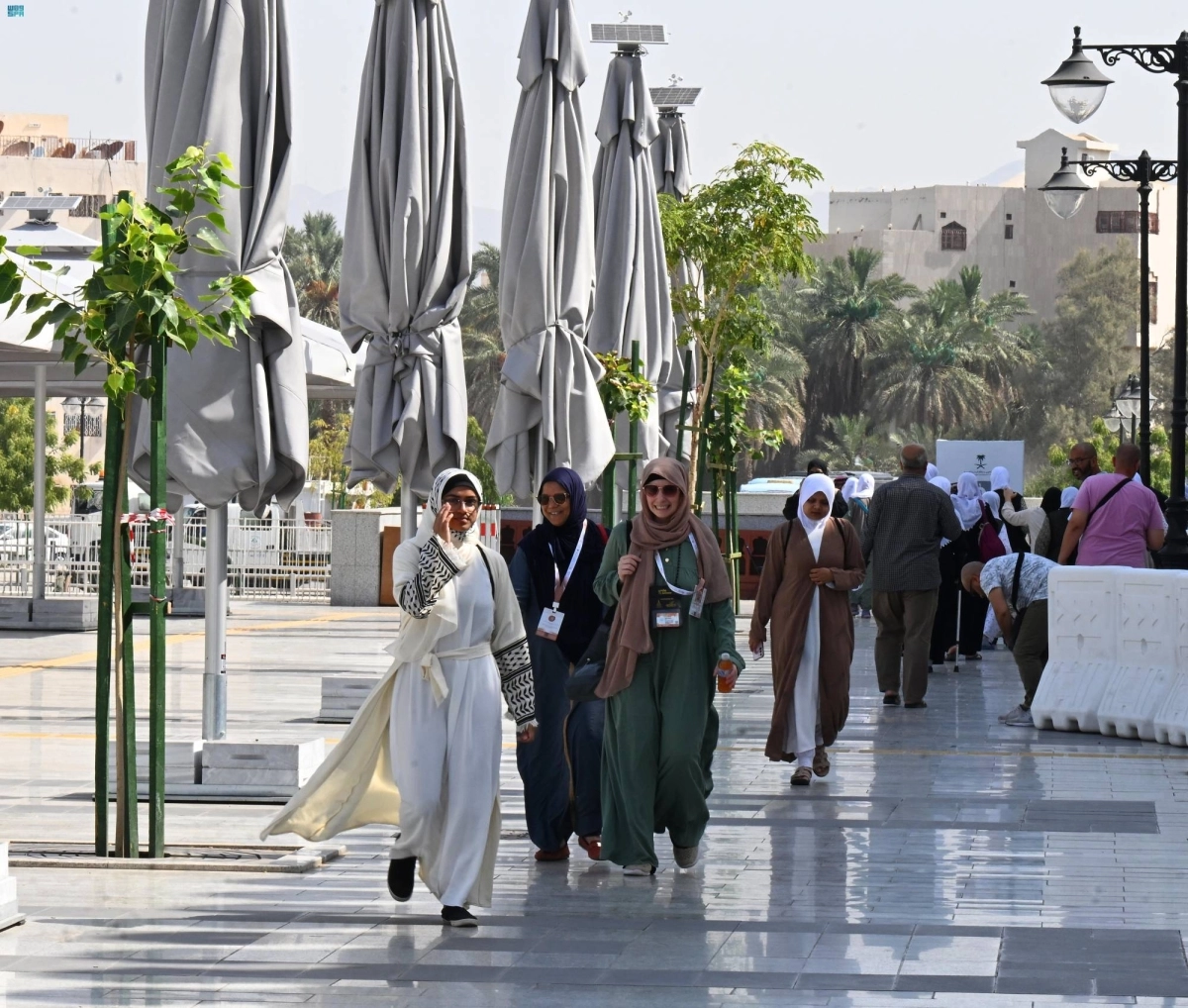 خدمة نقل الحجاج لمسجد قباء                                        (مكة)