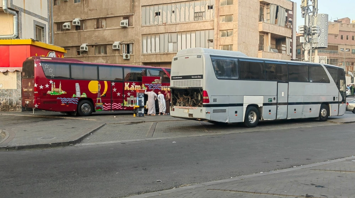 (أنس الحارثي)