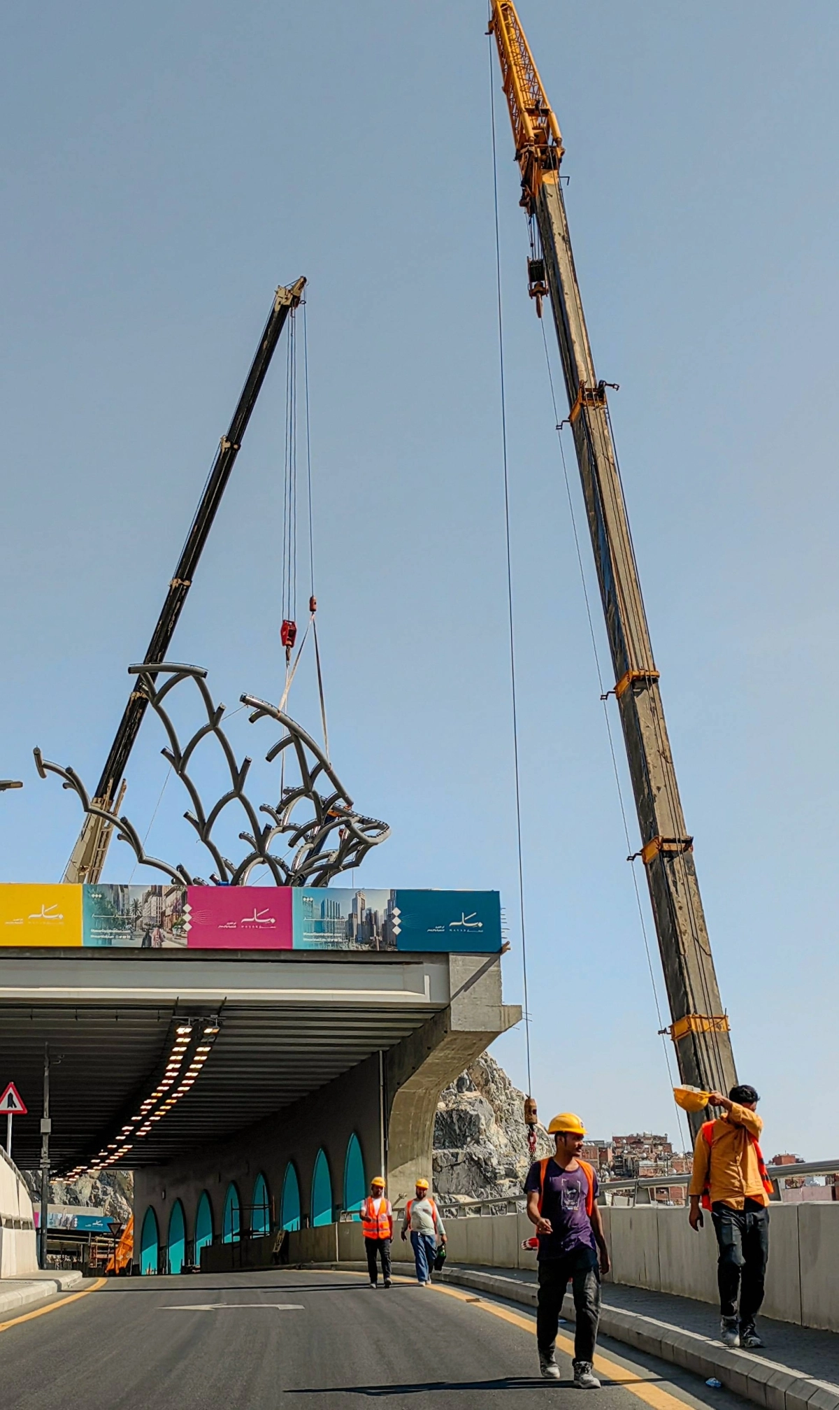 (أنس الحارثي)