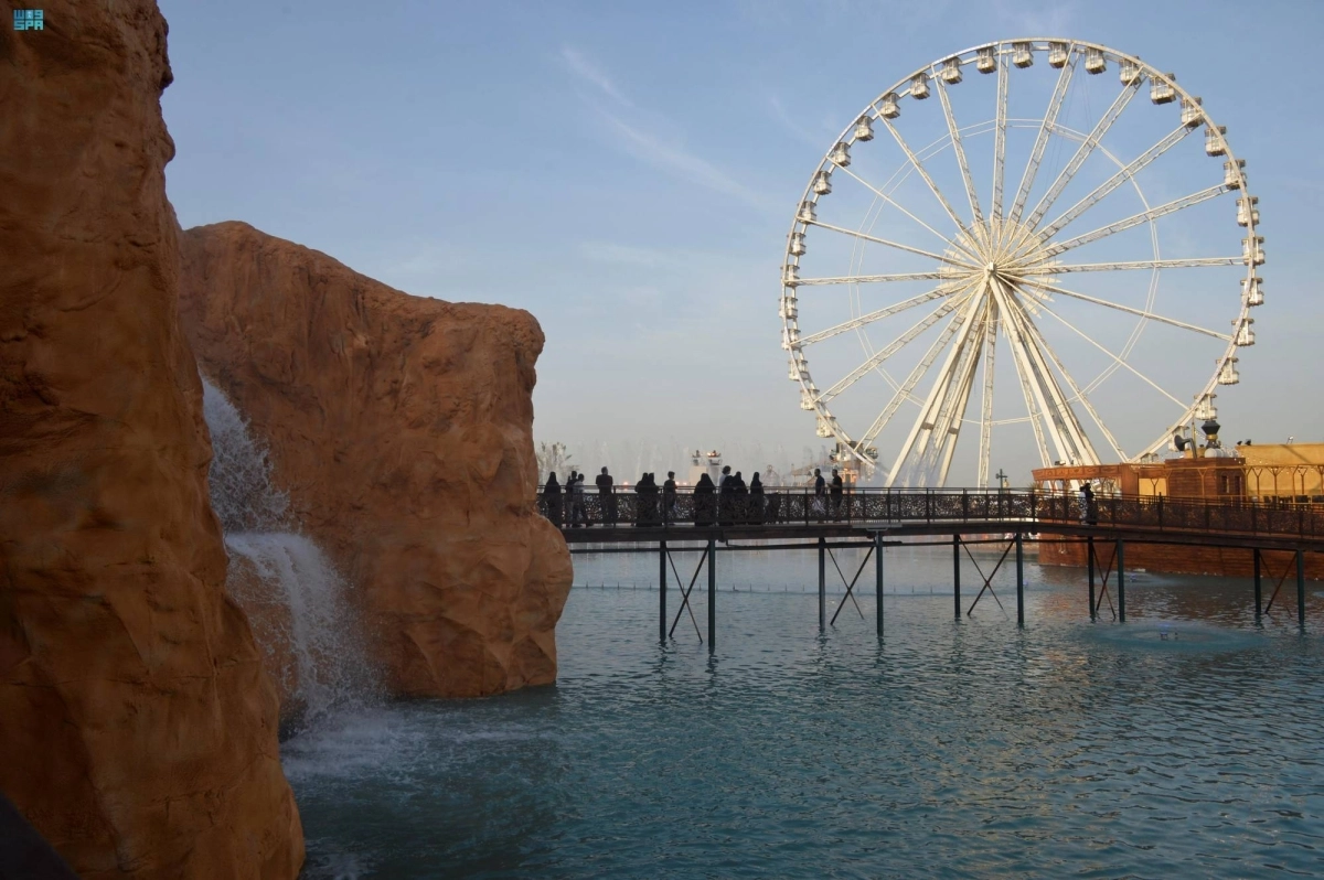 


موسم جدة يضم مناطق خاصة                                     (مكة) 