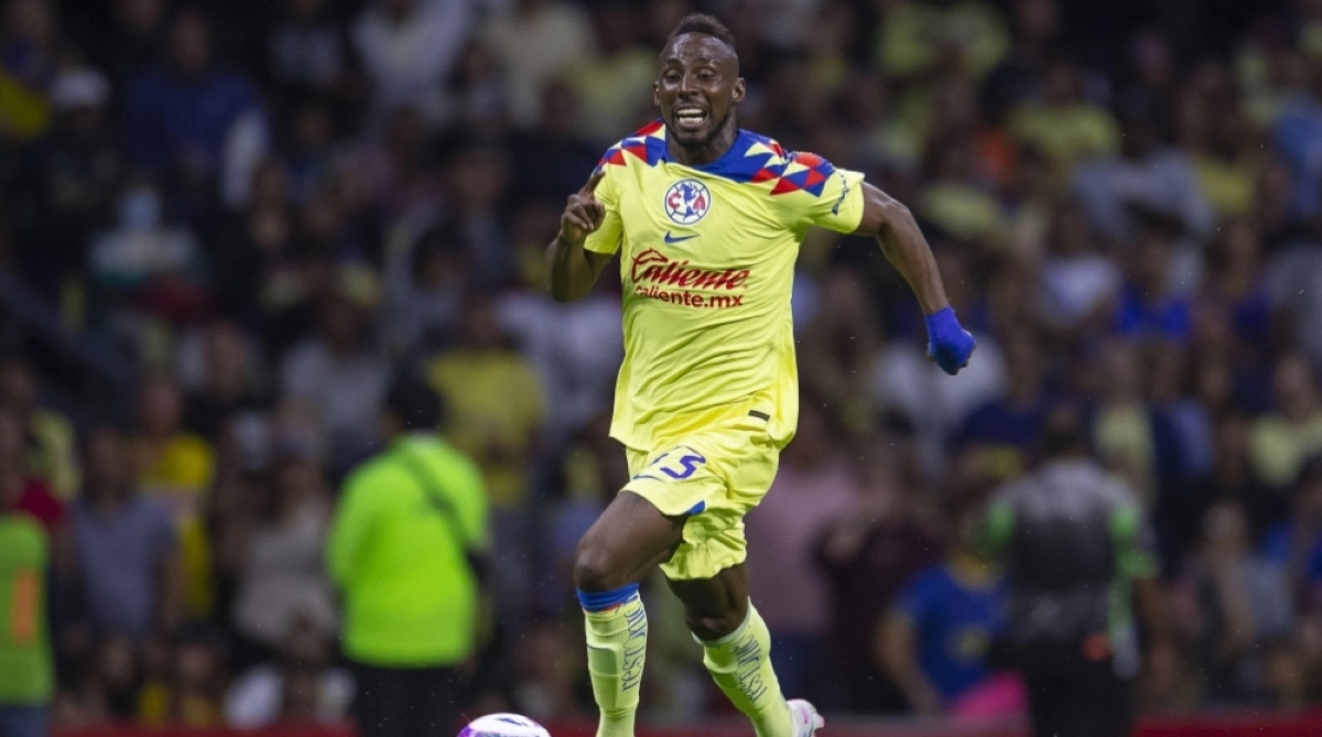 جوليان كينونيس