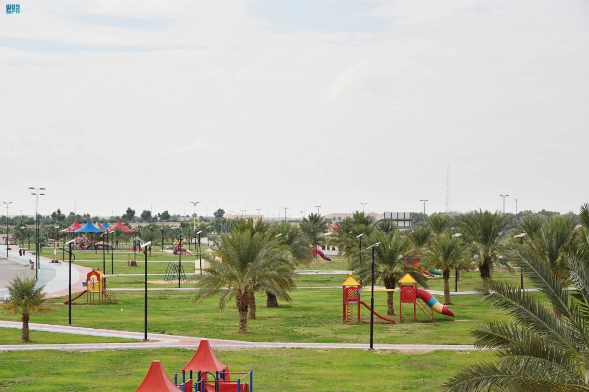 


إحدى الحدائق العامة                                         (مكة) 