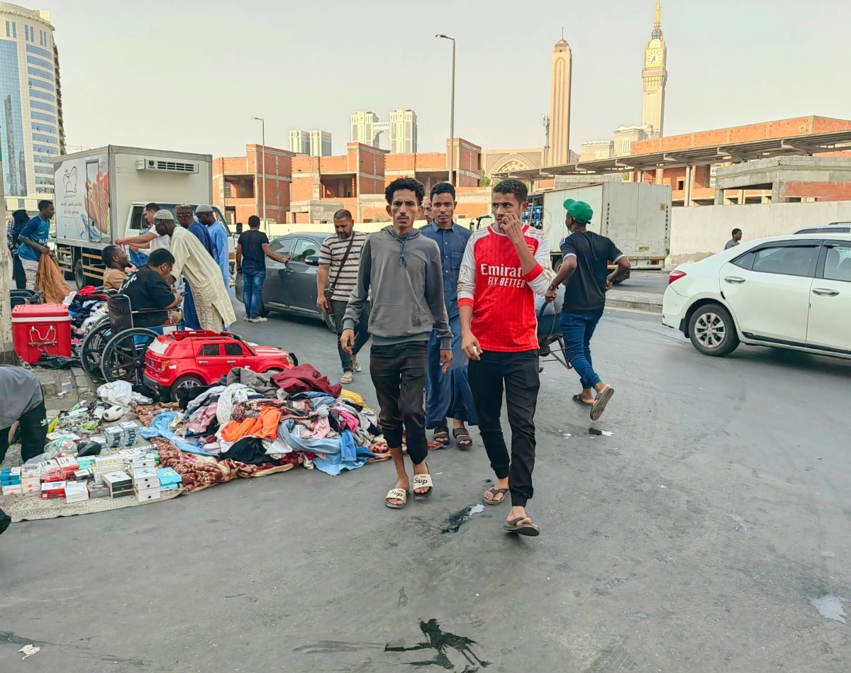 (أنس الحارثي)