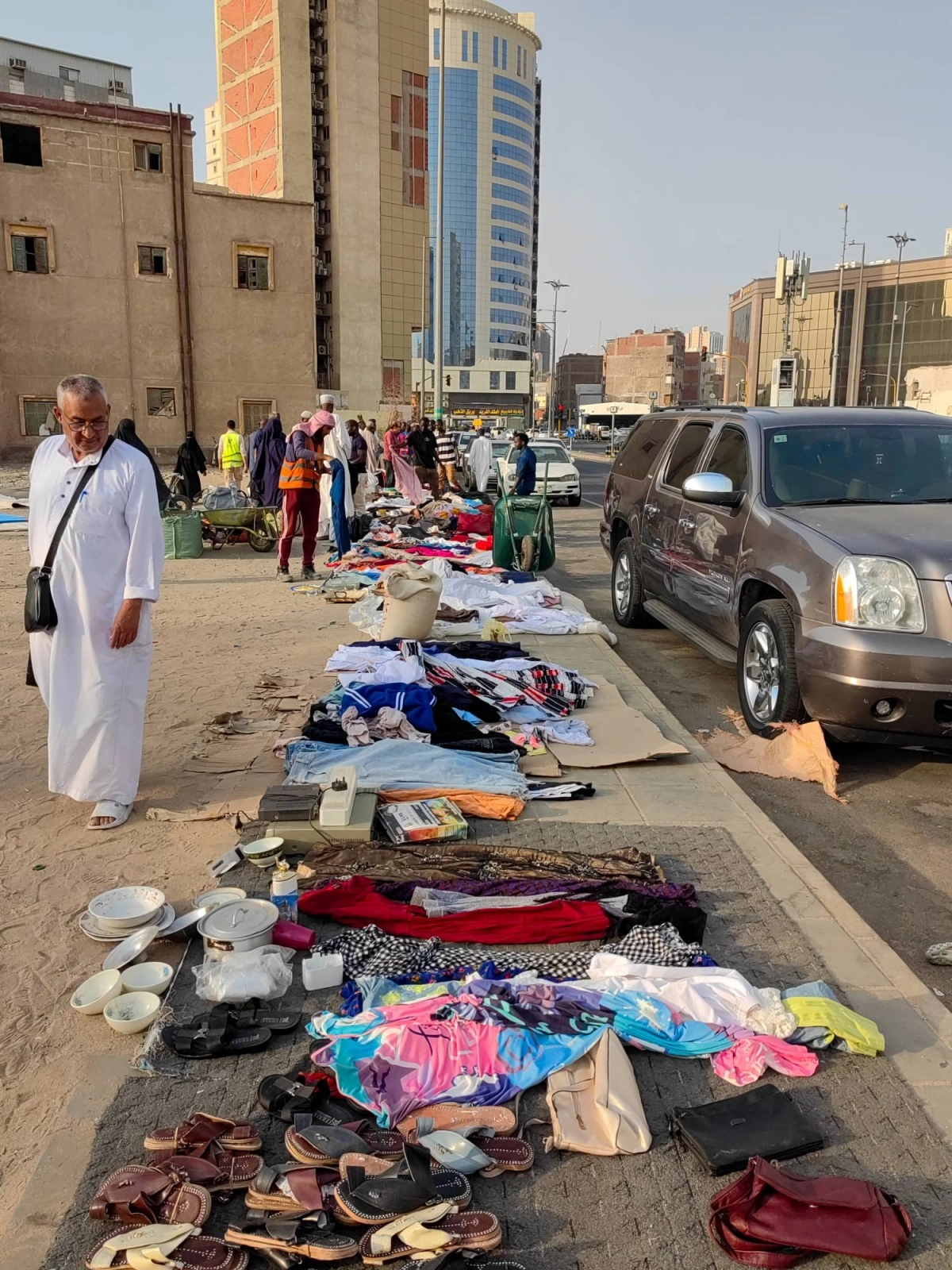 (أنس الحارثي)