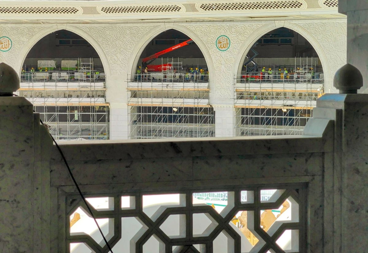 (أنس الحارثي)