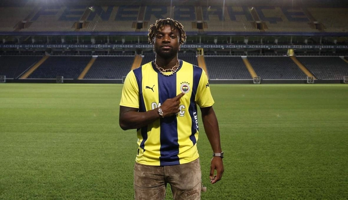 ماكسيمان بعد انضمامه للفريق التركي