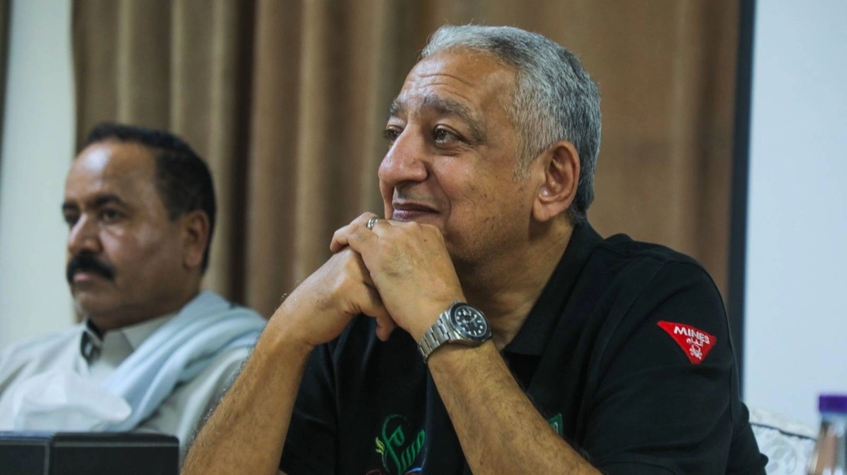 مدير عام مشروع «مسام» خلال لقائه قادة الفرق الهندسية