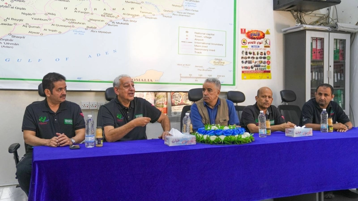 القصيبي والعميد غرامة وعدد من مسؤولي المشروع والمركز