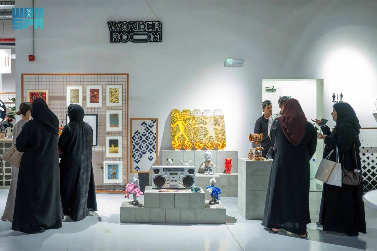 


أعمال تشكيلية متنوعة 