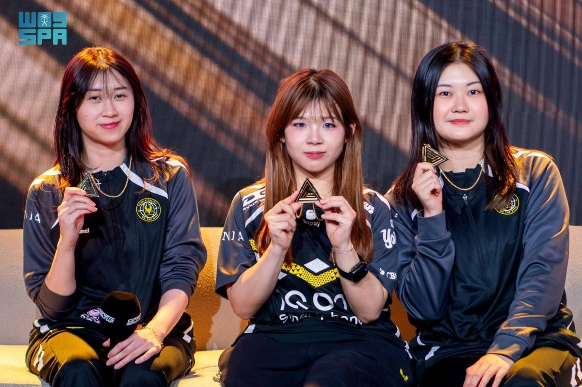 


لاعبات فريق «vitality» 