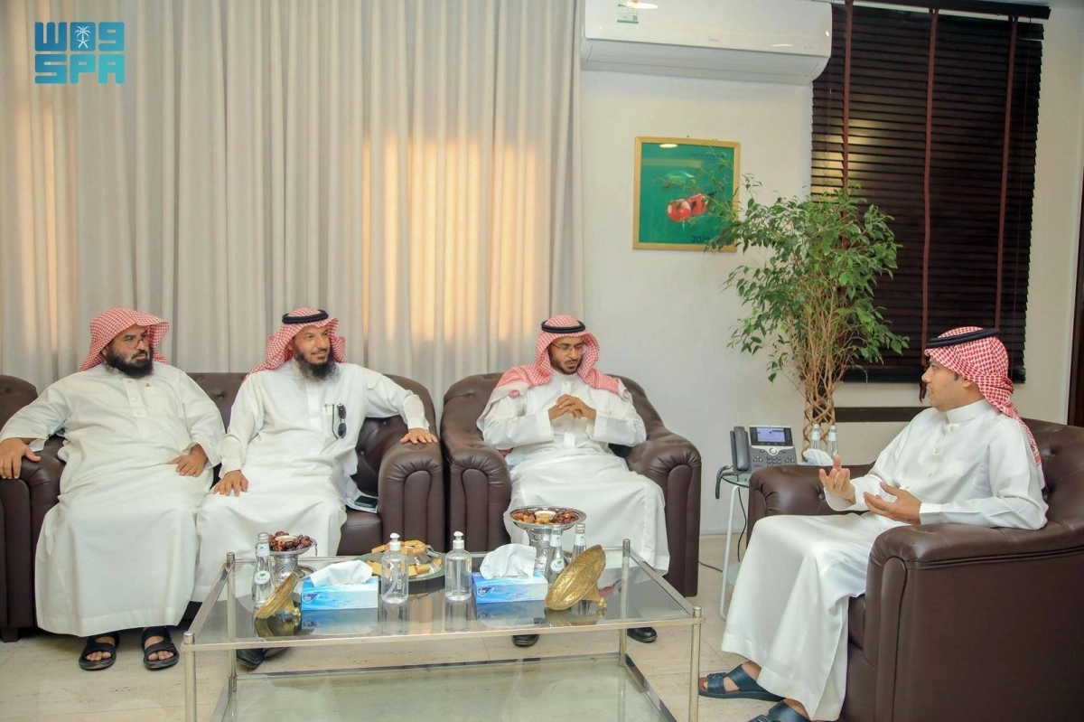 فهد الحسني خلال لقائه تركي المطلق