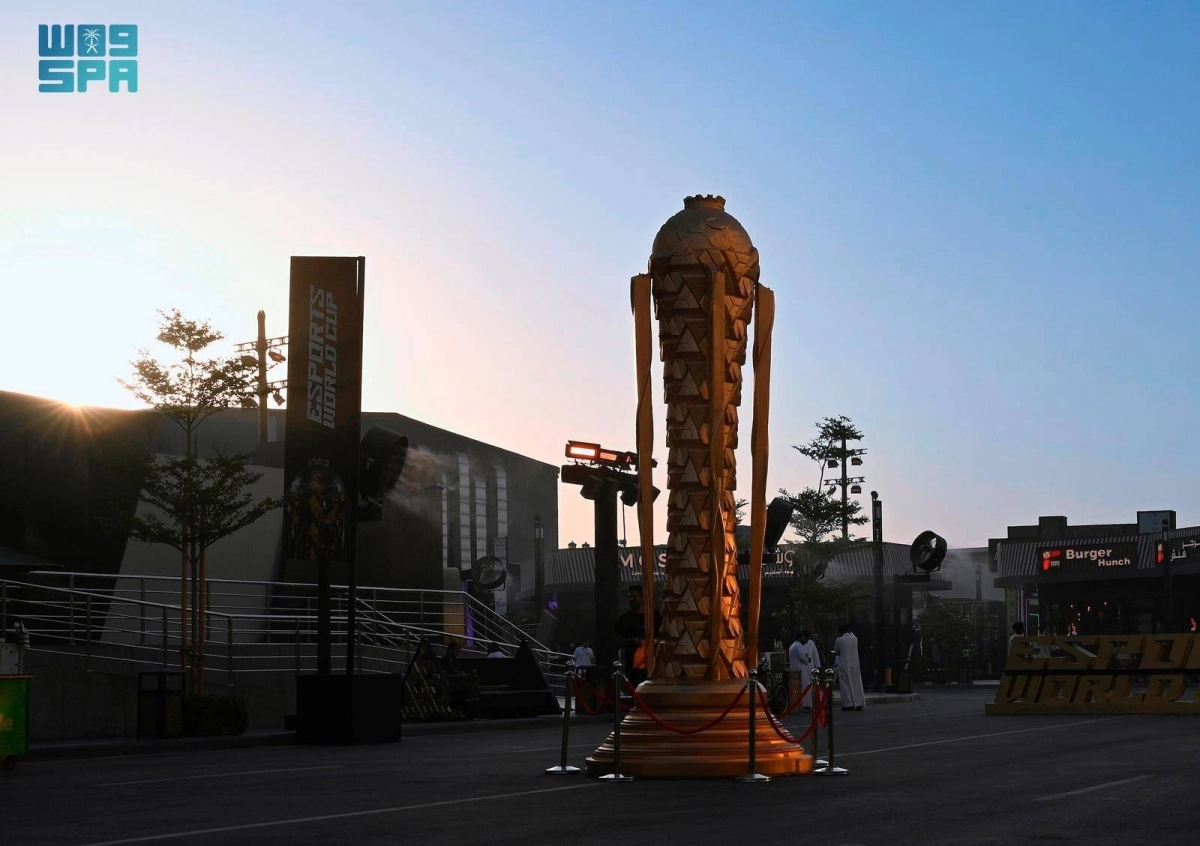 


مجسم كأس البطولة 