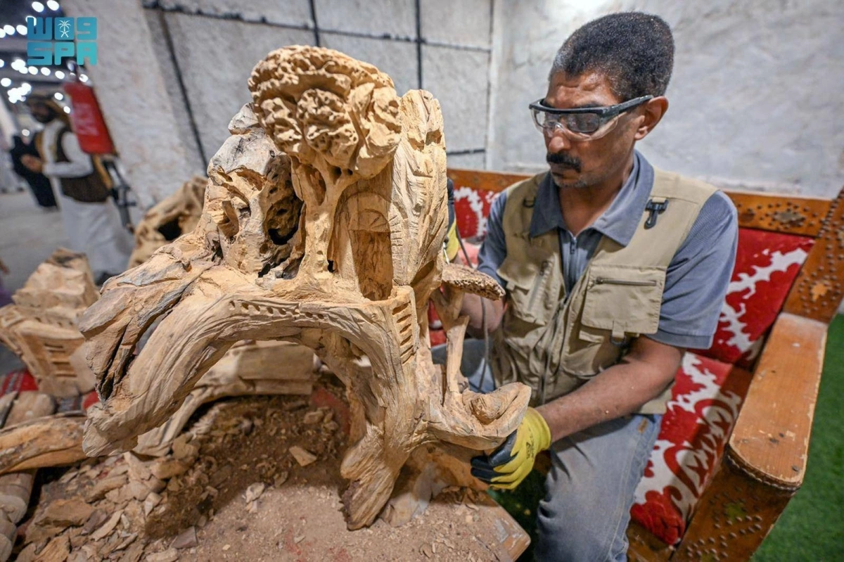 


الحرفي صالح السعيد 