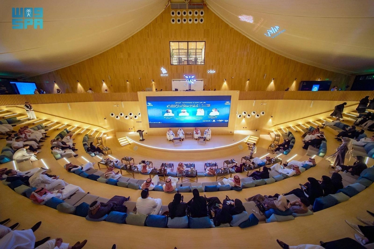 إحدى الجلسات الحوارية