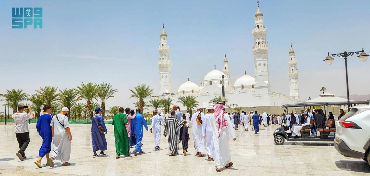 زيارة المشاركين في المسابقة مسجد قباء