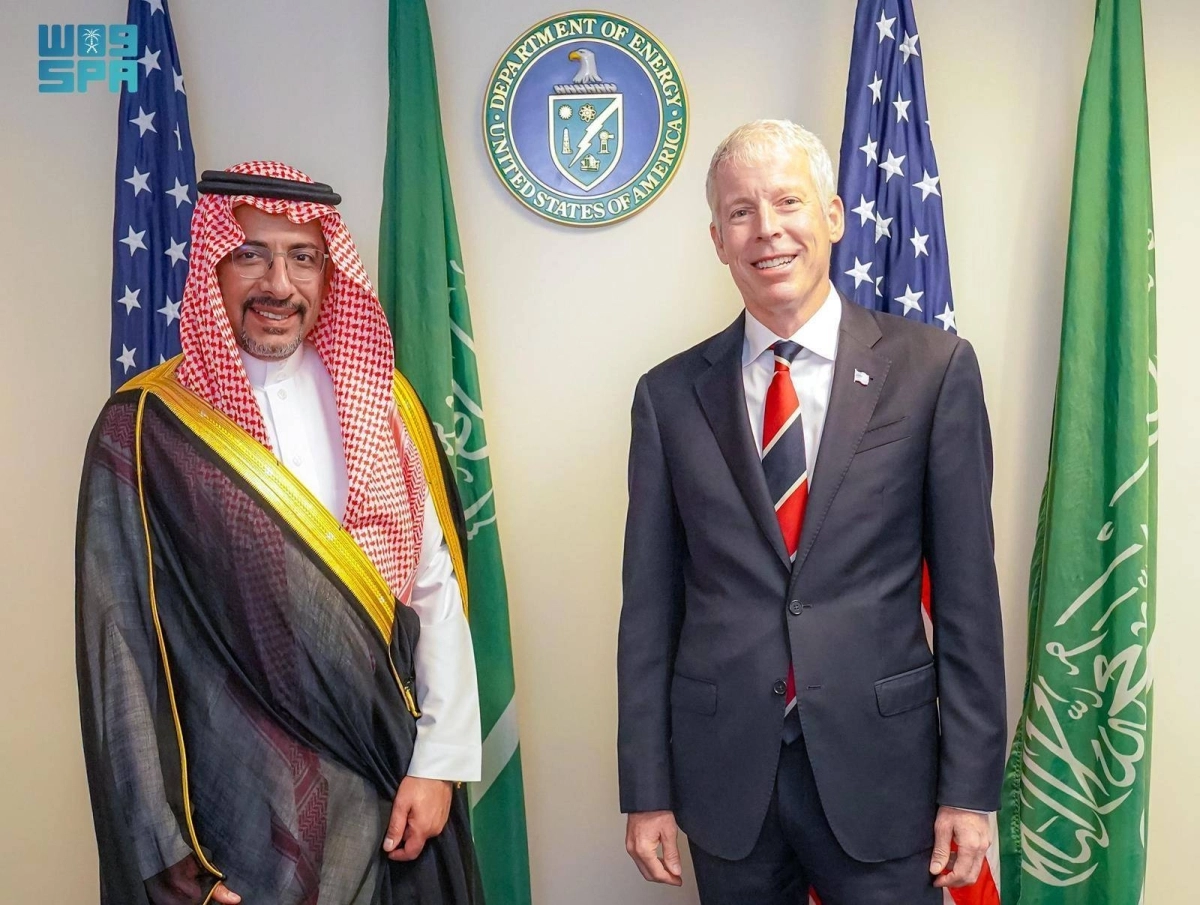 بندر الخريف لدى لقائه وزير الطاقة الأمريكي
