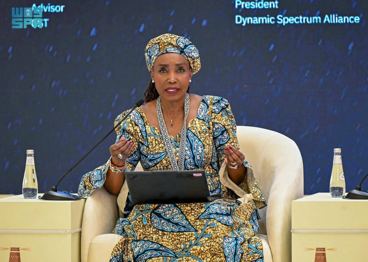 


 إليزابيث ميغوالا 