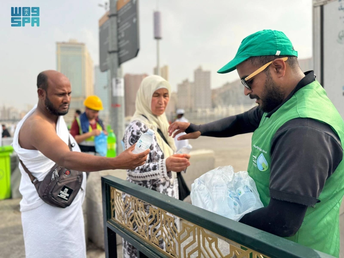 توزيع عبوات المياه