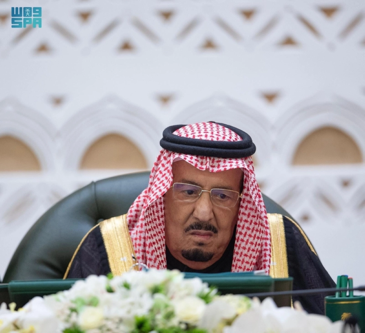 خادم الحرمين الشريفين لدى ترؤسه مجلس الوزراء