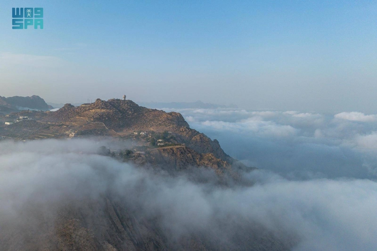 غيوم الطائف 