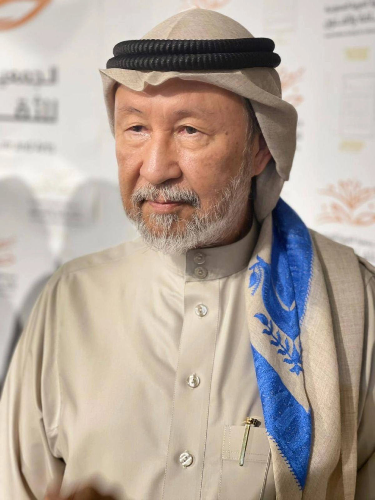 الفنان ضياء عزيز