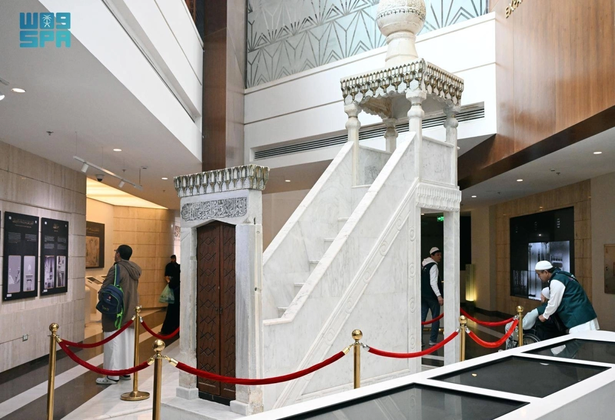 gApRirehlcDMKGeELBtDbai7FdTVeXgR8ronKqy6