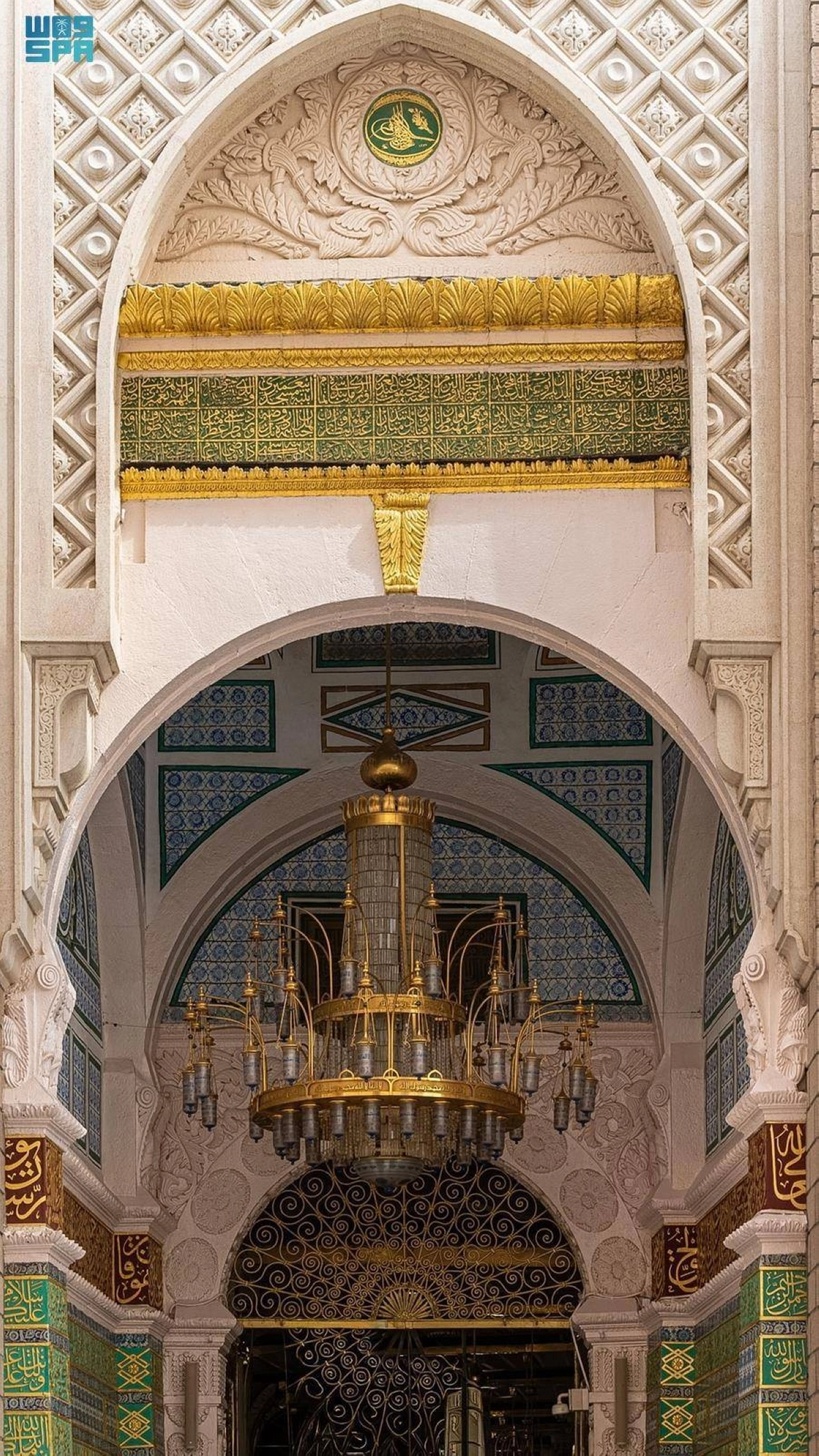 باب السلام في المسجد النبوي.. تفاصيل معمارية تعكس جمال الفن الإسلامي