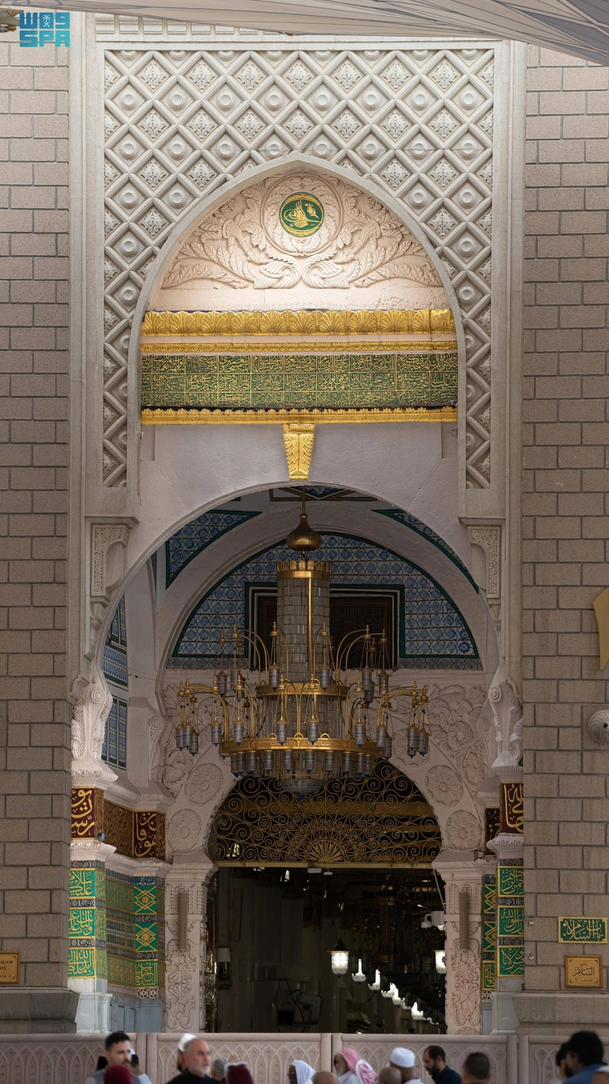 باب السلام في المسجد النبوي.. تفاصيل معمارية تعكس جمال الفن الإسلامي