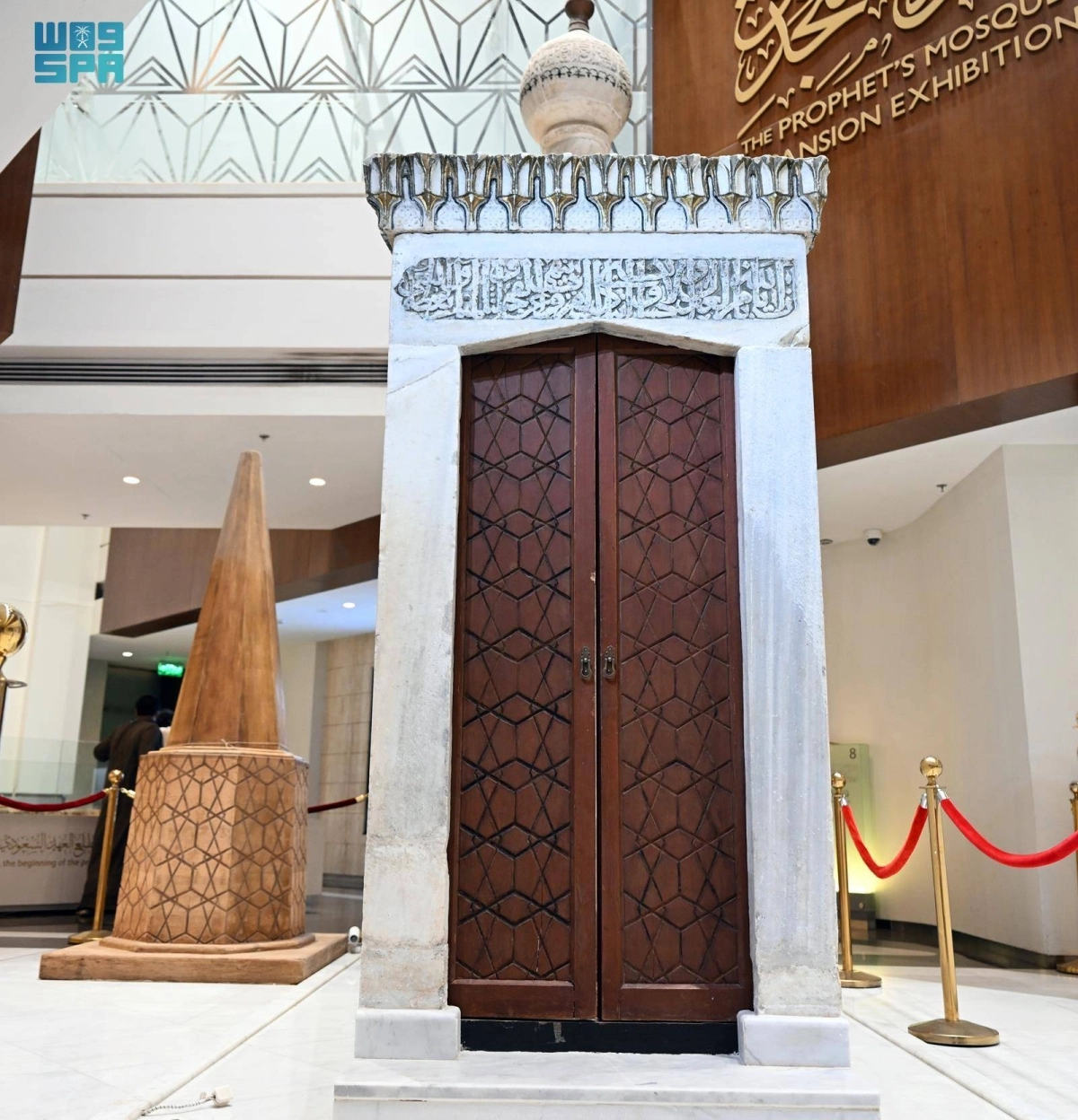 معرض عمارة المسجد النبوي يثري تجربة الزوار بالتعريف بتاريخ بنائه وتوسعاته عبر العصور