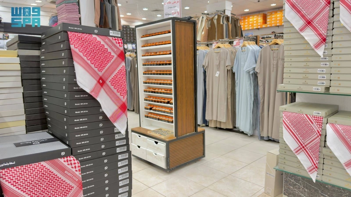 أسواق القصيم تشهد حراكا متزايدا للمتسوقين استعدادا لعيد الفطر