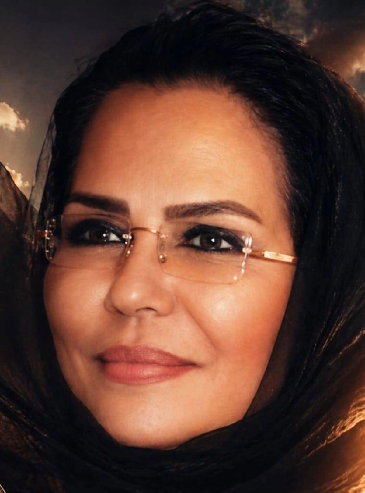 رحلت الرائدة، وبقي الأثر. منى القصبي: اسمٌ كتب تاريخه بالفرشاة، وترك للسعودية مركزاً وذاكرة.