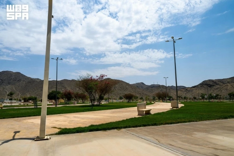 F10544945