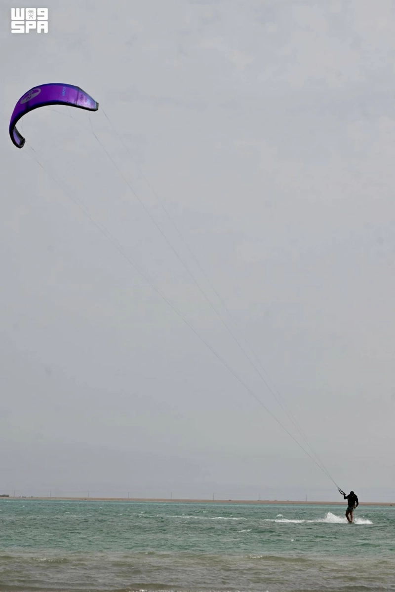F10546888